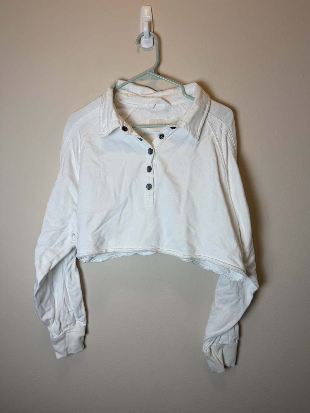 FP Movement So Fly Henley Size M White Cropped Polo Sweatshirt